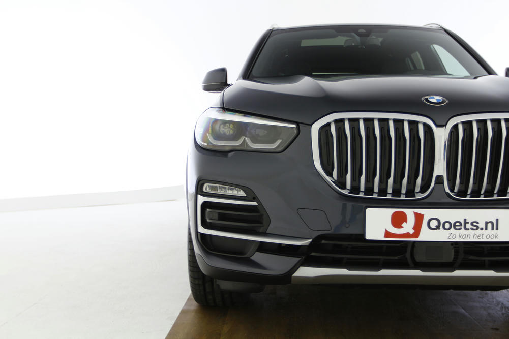 BMW - X5 xDrive45e Luchtinlaten in zijdeglans aluminiumkleur.JPG