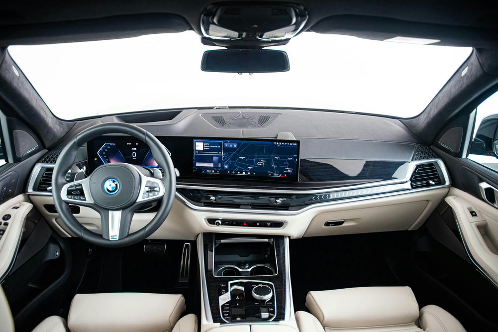 BMW - X5 xDrive50e - 9179981 - interieur (20)