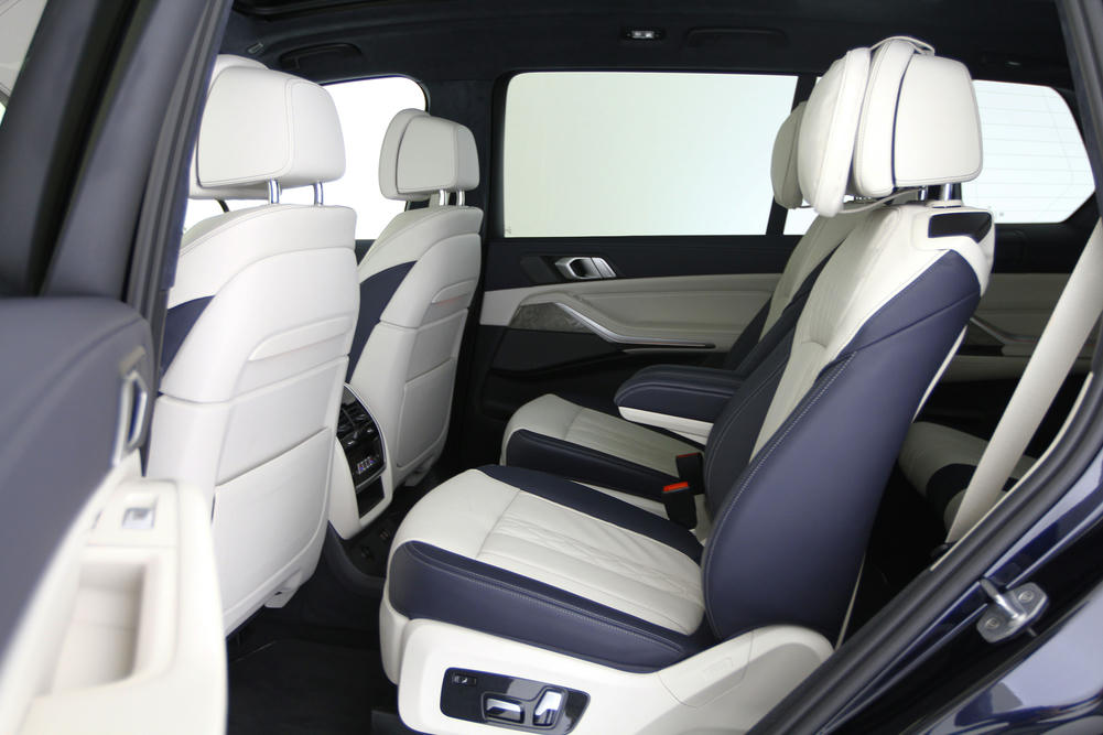 BMW - X7 xDrive40i - LS03997 - Teaser - Interieur (13).JPG
