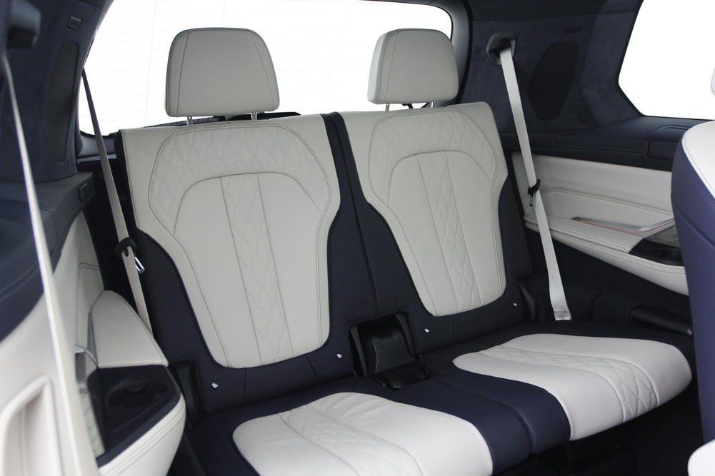 BMW - X7 xDrive40i - LS03997 - Teaser - Interieur (17).JPG