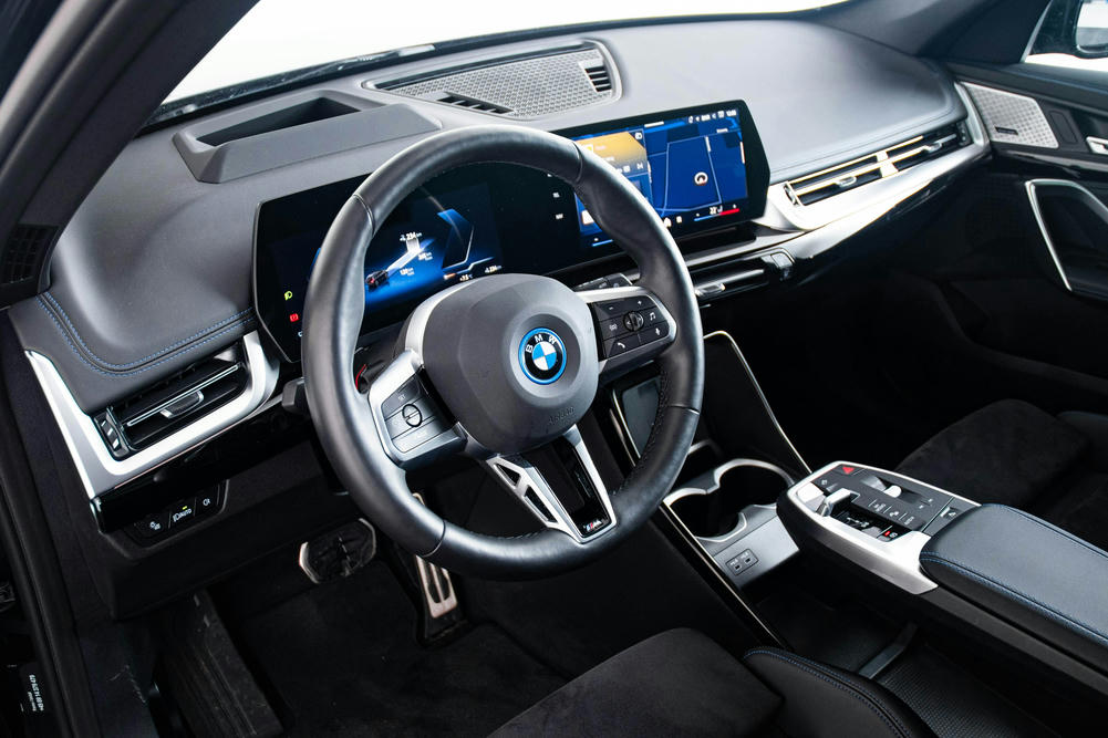BMW - iX1 xDrive30 - 5Z83121 - Interieur (10)