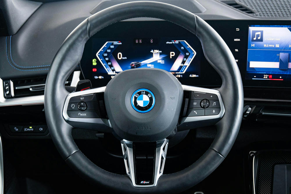 BMW - iX1 xDrive30 - 5Z83121 - Interieur (25)