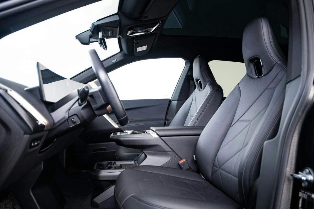 BMW - iX xDrive40 - CS75986 - Interieur (2)