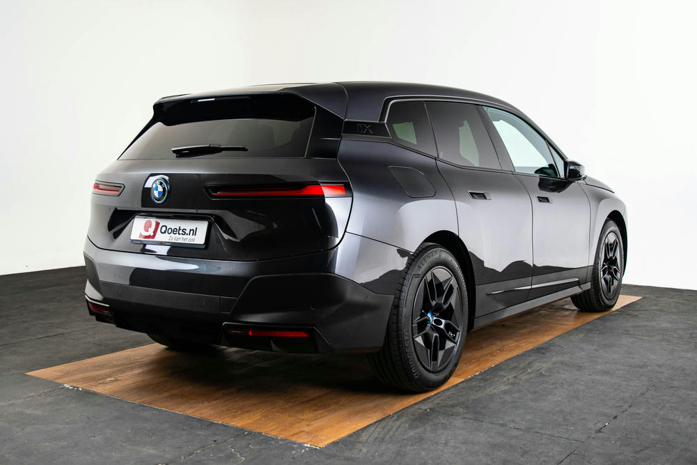 BMW - iX xDrive40 - CS75986 - exterieur (16)