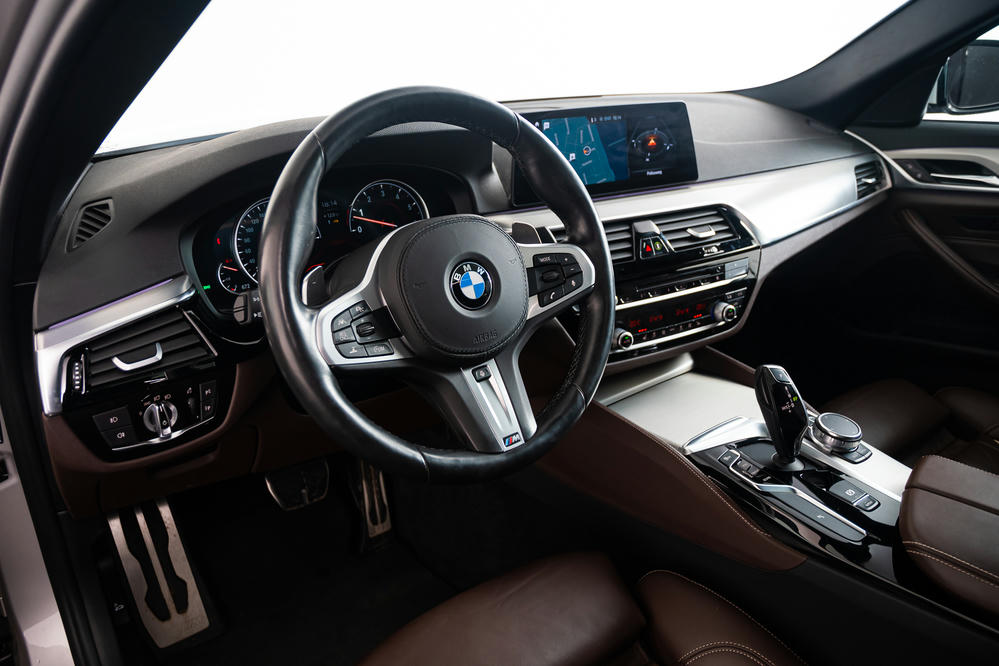 BMW 5 Serie - 710 - M Sportstuurwiel.jpg