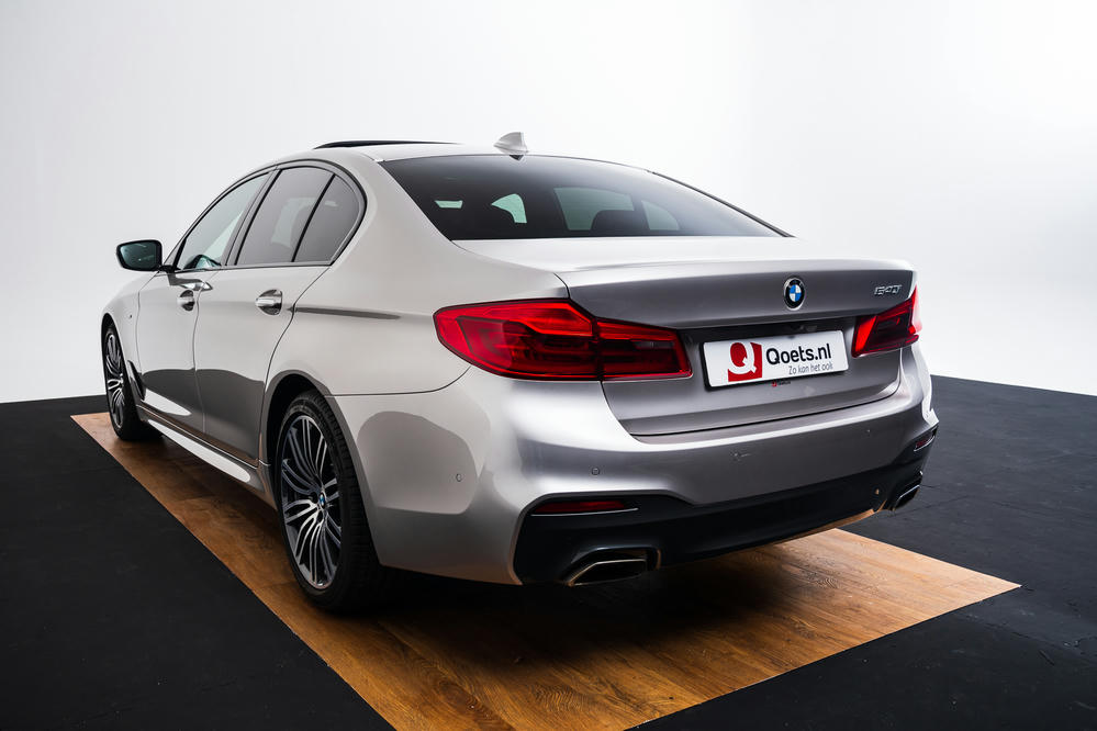 BMW 5 Serie Rhodonitsilber metallic13.jpg