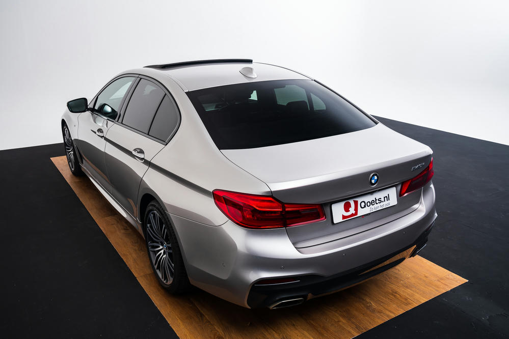 BMW 5 Serie Rhodonitsilber metallic14.jpg