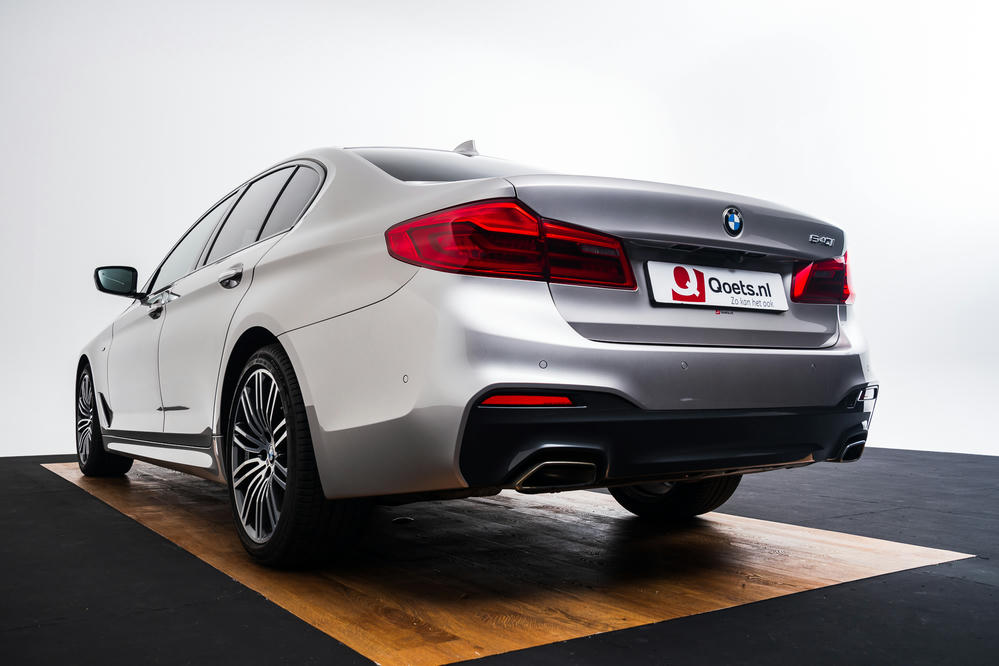 BMW 5 Serie Rhodonitsilber metallic15.jpg