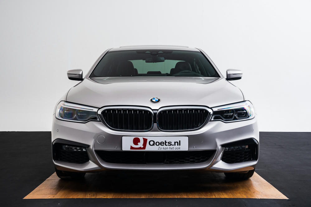 BMW 5 Serie Rhodonitsilber metallic16.jpg