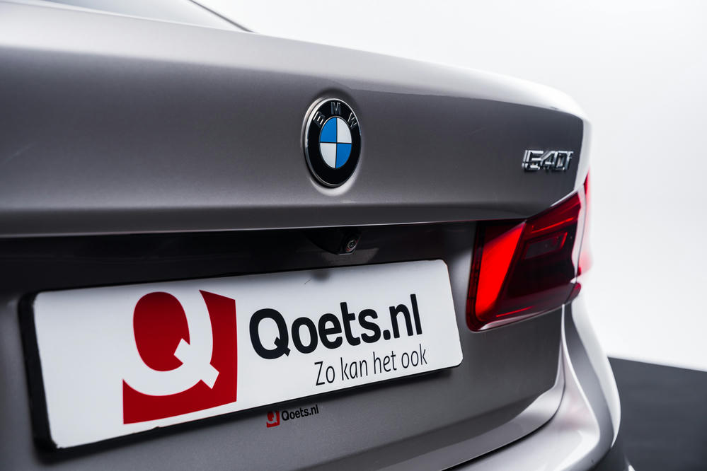 BMW 5 Serie Rhodonitsilber metallic 2.jpg