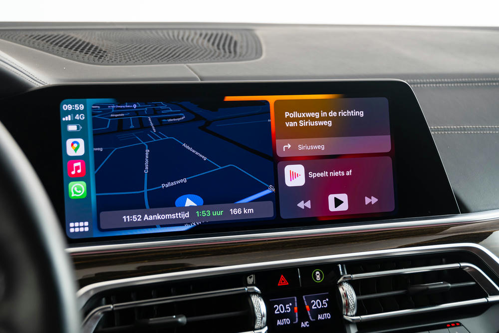 BMW Apple Carplay - Google Maps (8).jpg