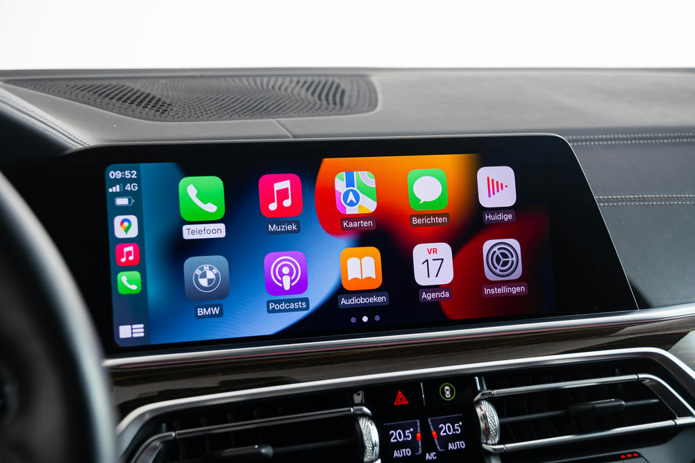 BMW Apple Carplay - Home (1) (1).jpg