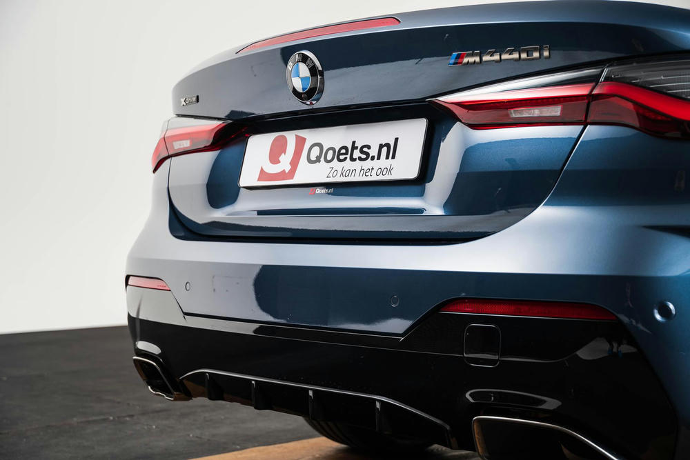 BMW Arctic Race Blue (15).jpg