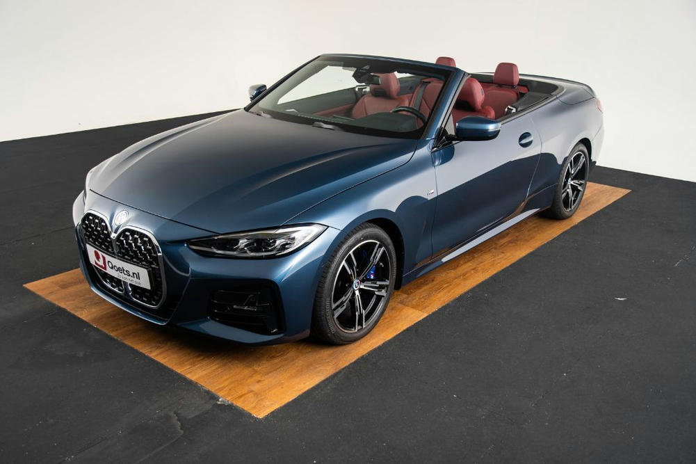 BMW Arctic Race Blue metallic (3)