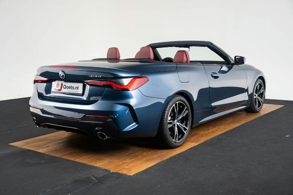 BMW Arctic Race Blue metallic (7)