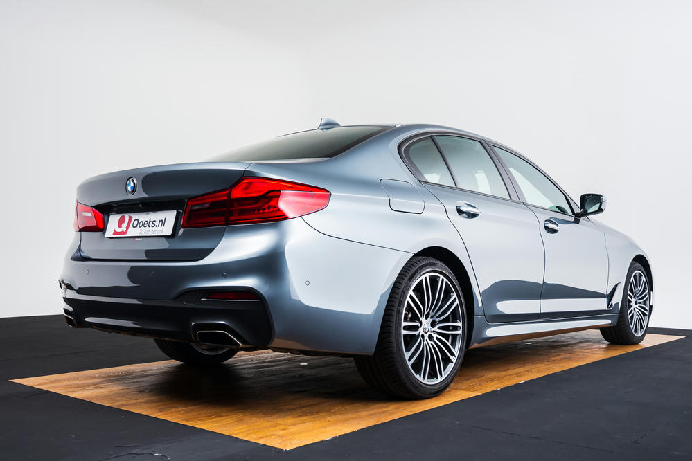BMW Bluestone Metallic5.jpg