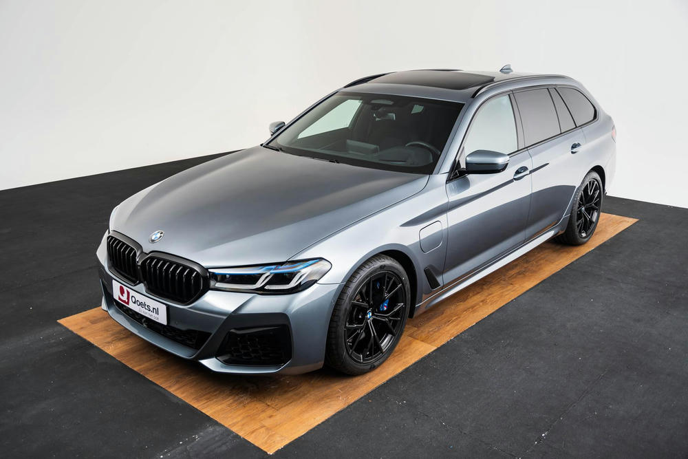 BMW Bluestone metallic.jpg