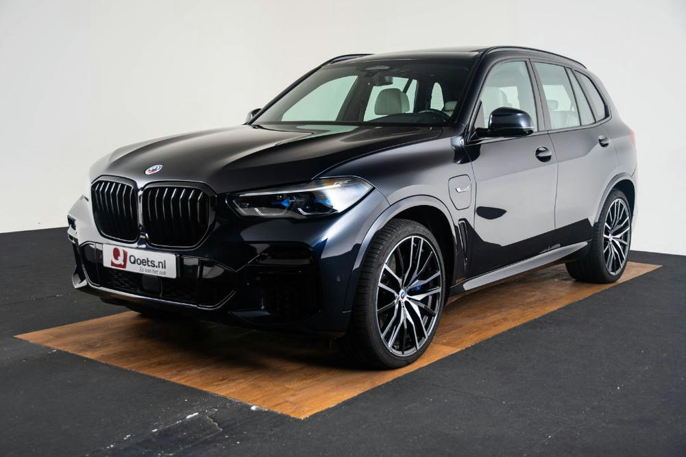 BMW Carbonschwarz metallic (2)