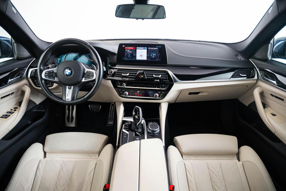 BMW Exklusivleder Nappa Elfenbeinweiss (5).jpg