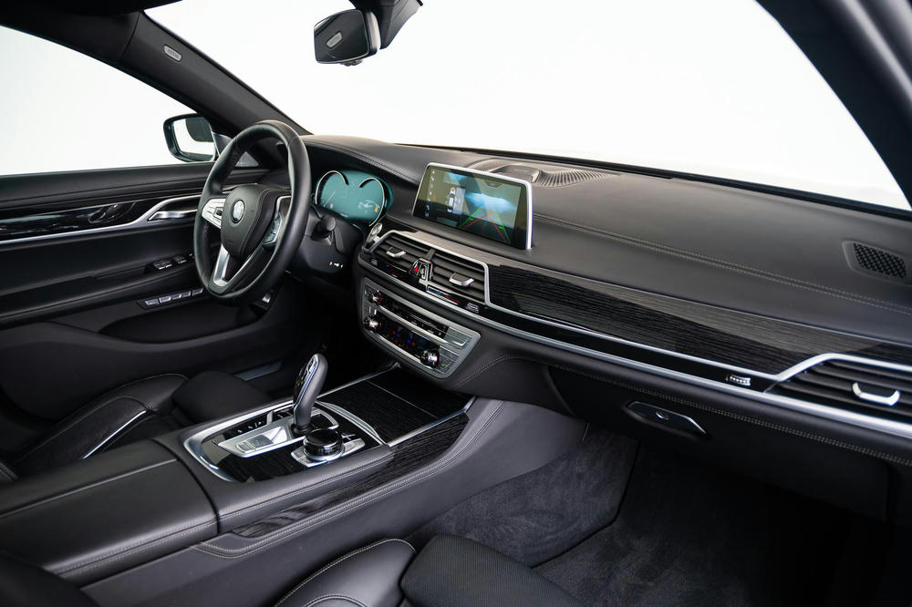 BMW Exklusivleder Nappa Schwarz (7).jpg