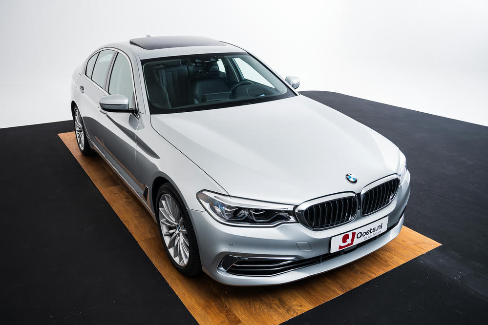 BMW Glaciersilber Metallic10.jpg