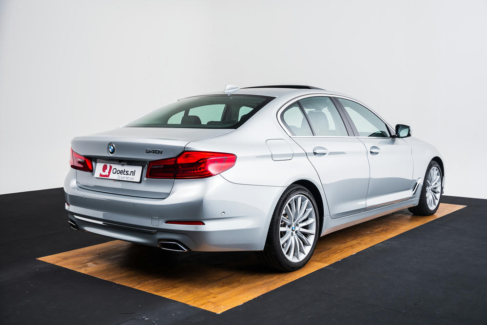 BMW Glaciersilber Metallic5.jpg