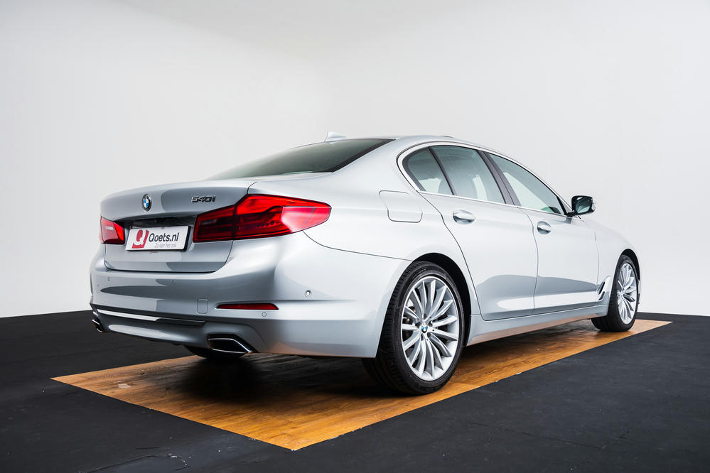 BMW Glaciersilber Metallic7.jpg