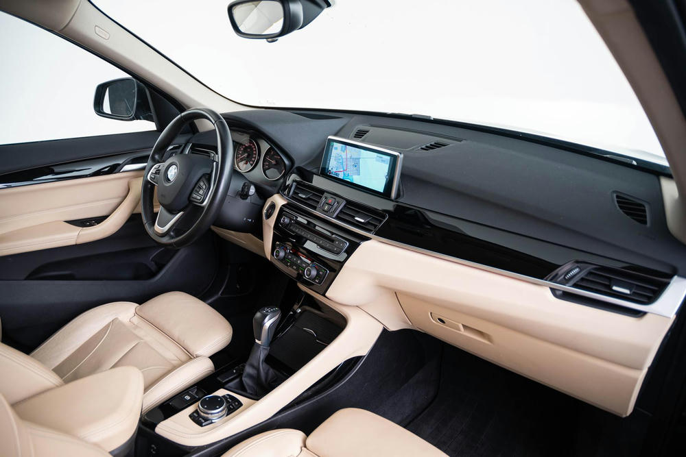 BMW Leder Vernasca Canberrabeige (14).jpg