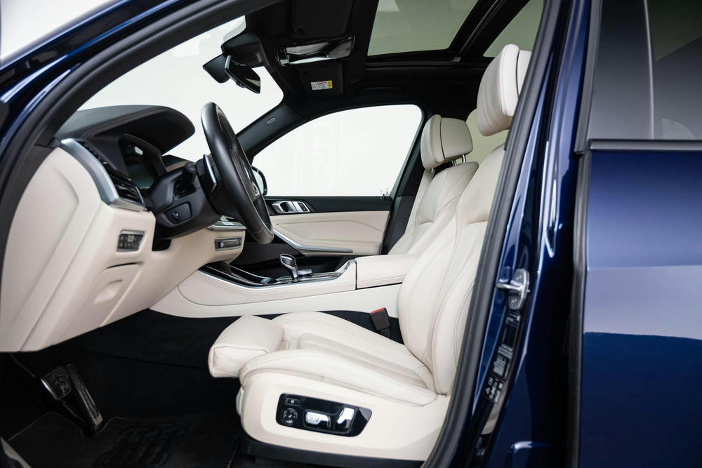 BMW Leder Vernasca Elfenbeinweiss (1).jpg