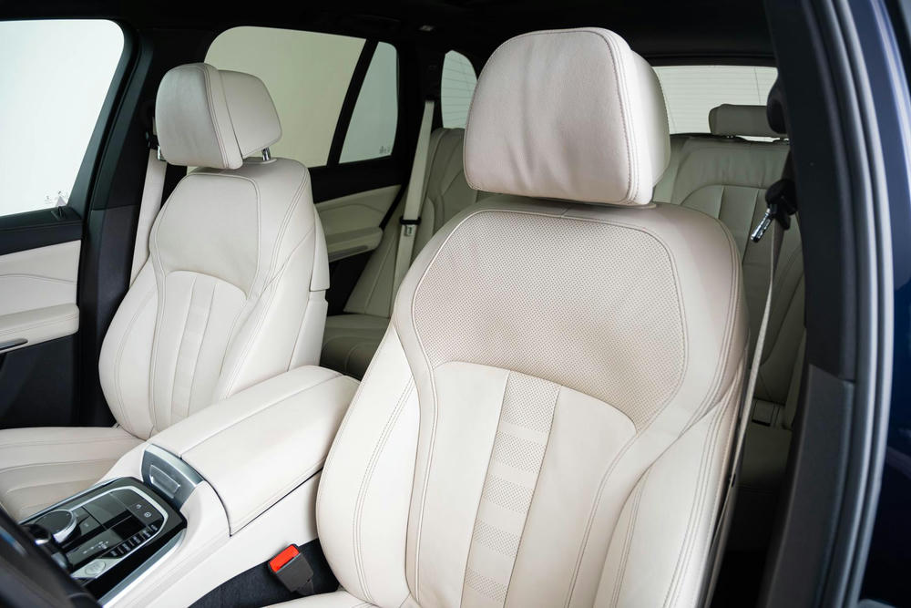 BMW Leder Vernasca Elfenbeinweiss (6).jpg