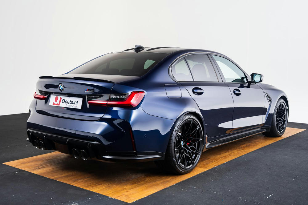 BMW M3 Tansanitblau.jpg