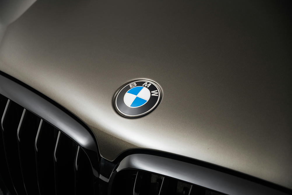 BMW Manhattan Metallic (5).jpg