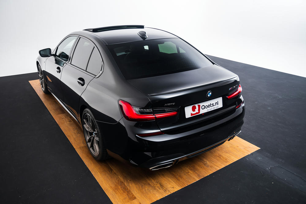 BMW Saphirschwarz (22).jpg