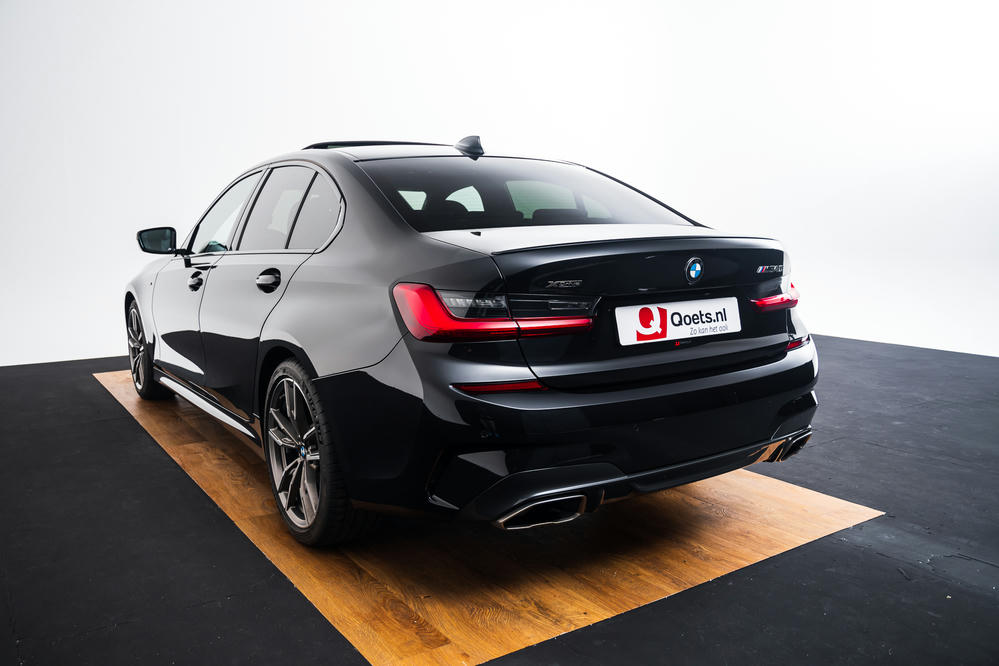 BMW Saphirschwarz (23).jpg