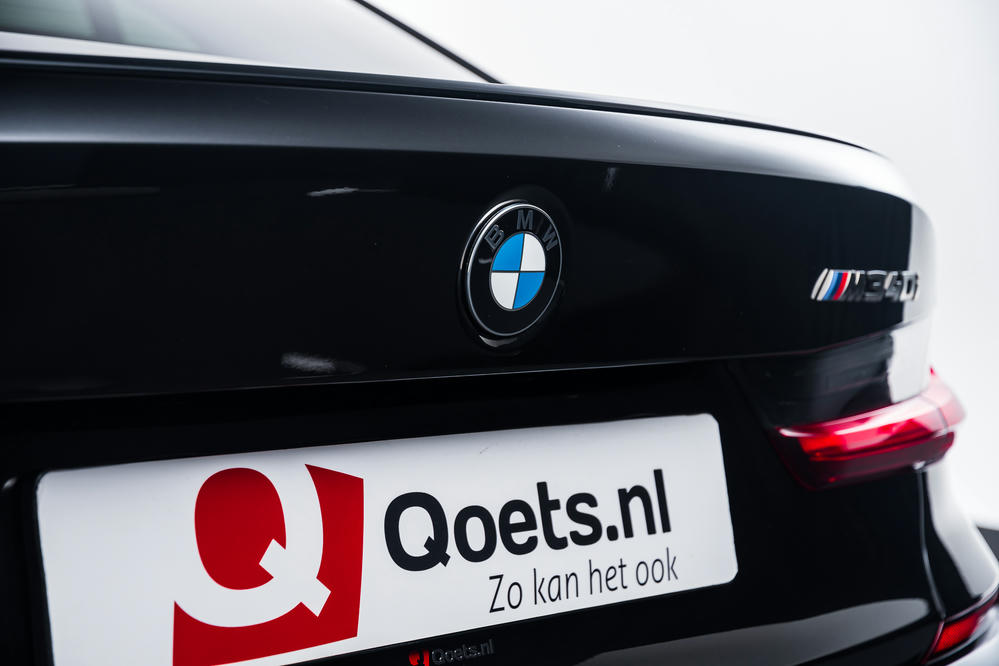 BMW Saphirschwarz (29).jpg