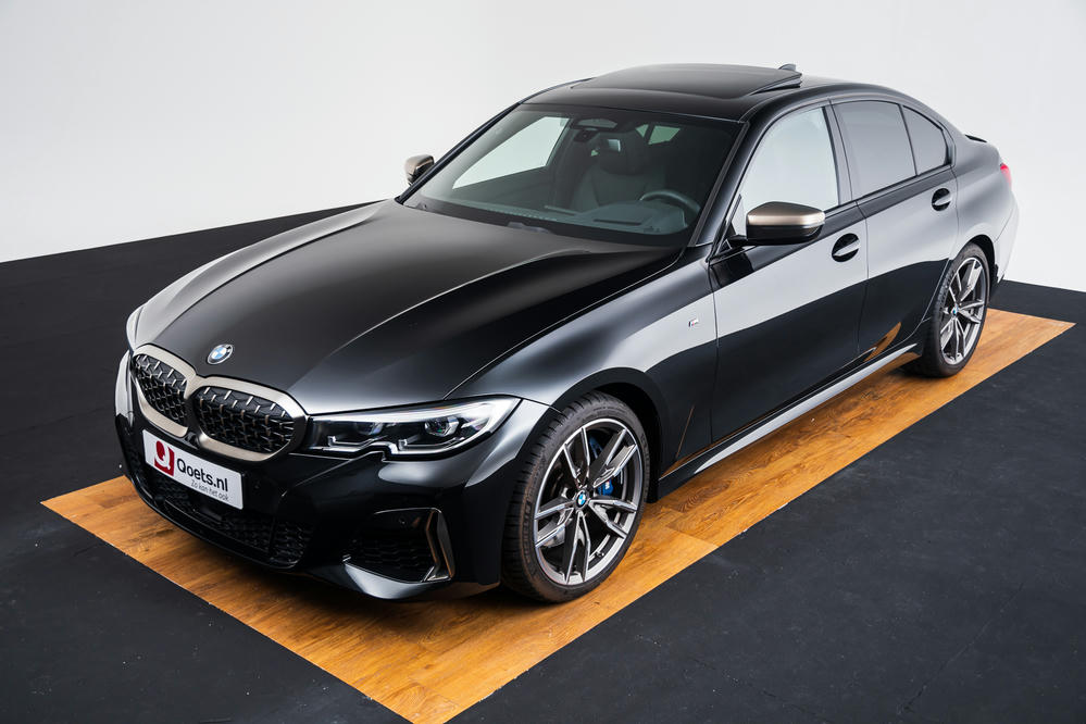 BMW Saphirschwarz (35).jpg