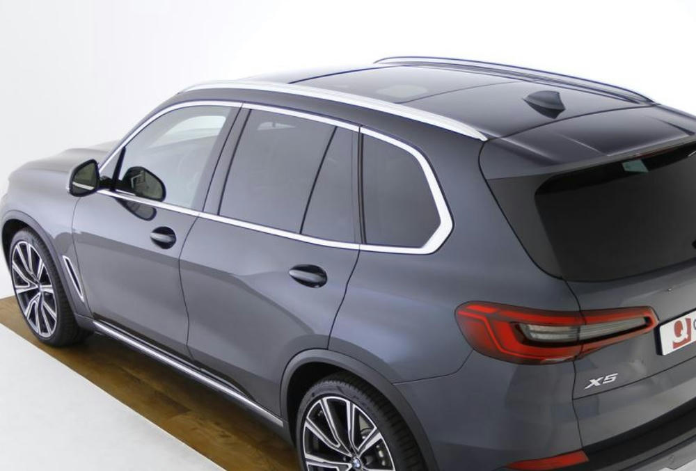 BMW X5 - 3AT - Dakrailing in aluminium zijdeglans.JPG