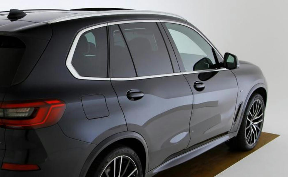 BMW X5 - 3MB - BMW Individual Exterior Line aluminium.JPG