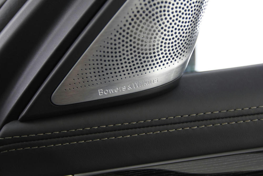 BMW X5 - 6F1 - Bowers & Wilkins Diamond Surround Sound System