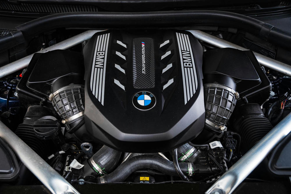 BMW X5 M50i (2).jpeg