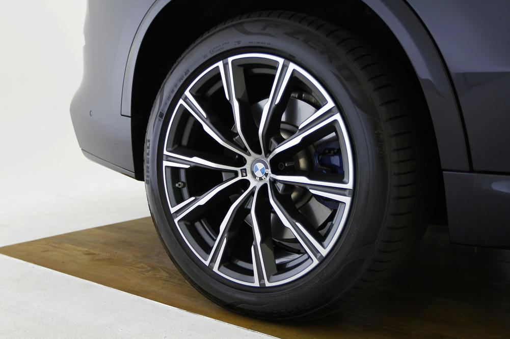 BMW X5 Styling 740M Velg.JPG