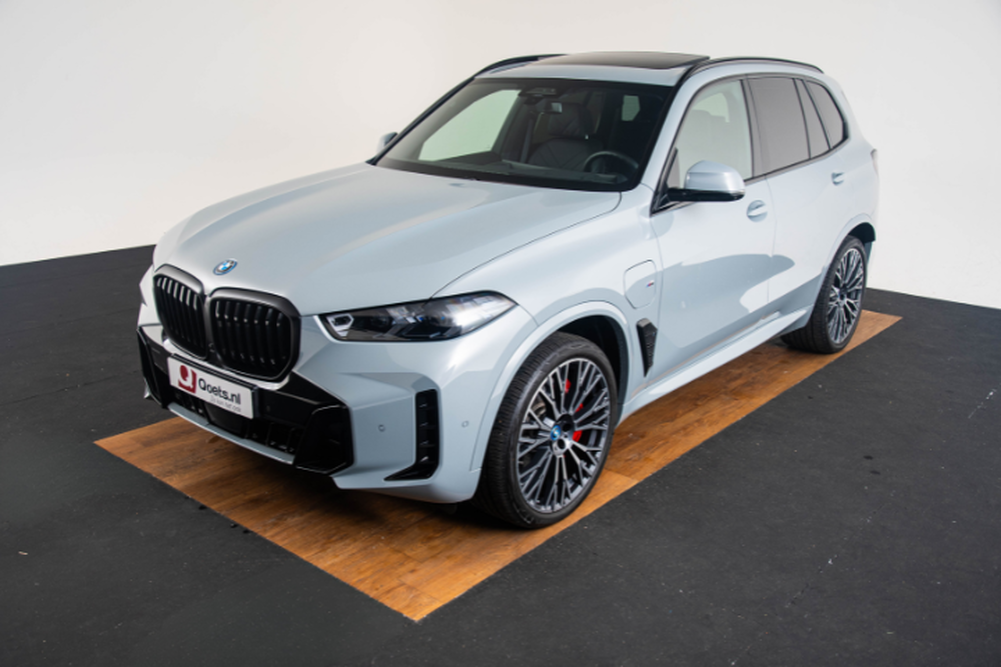 BMW X5  nieuw vs oud (720 x 480 px) (2)