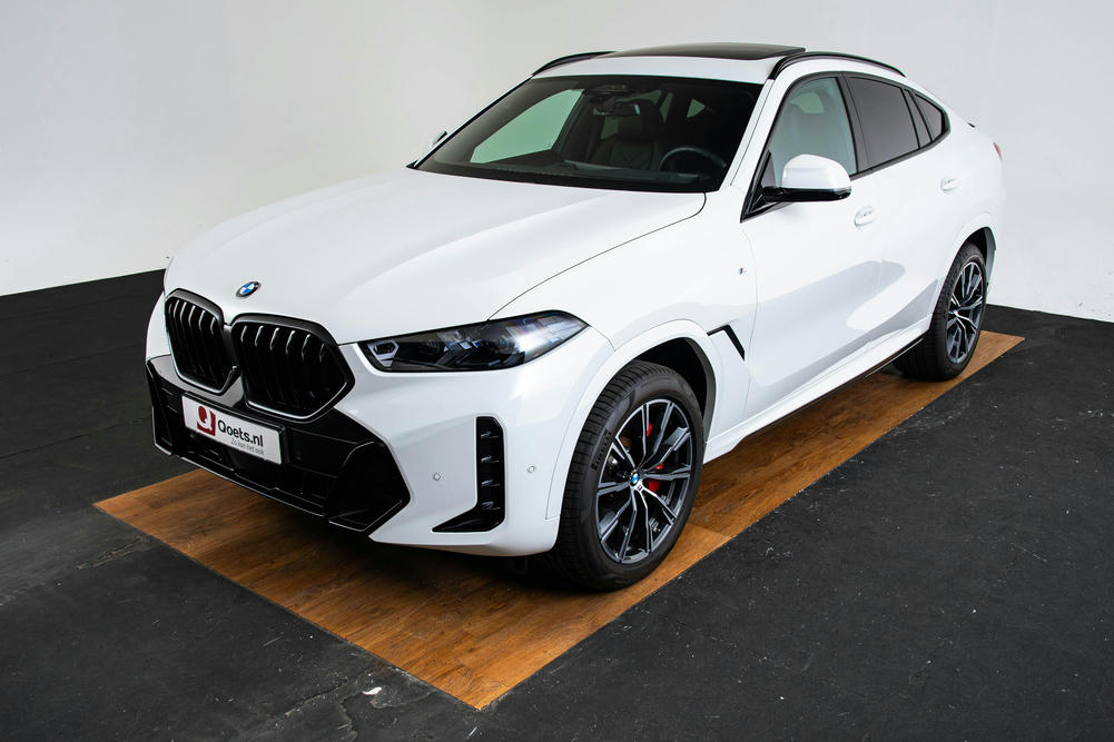 BMW X6 in wit