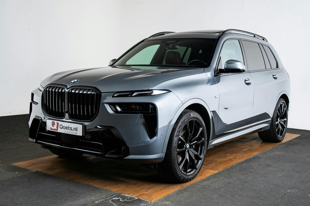 BMW X7 LCI linksvoor