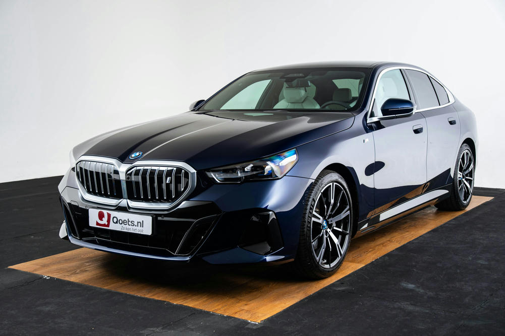 BMW i5 linksvoor