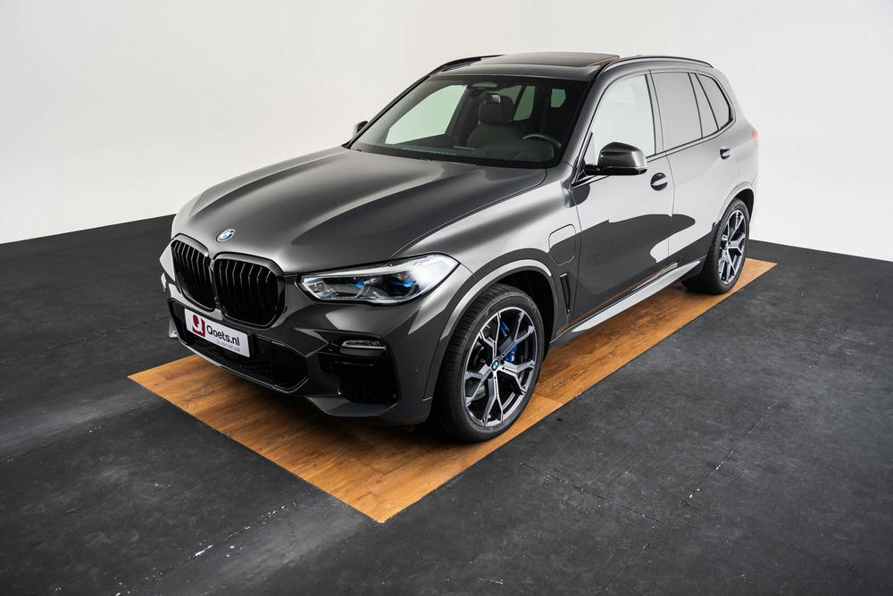 C36 - BMW Individual Dravitgrau.jpg