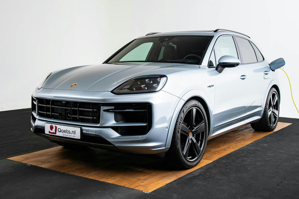 Cayenne facelift 20254