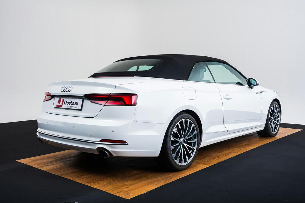 EXTR_CAR-16317-210D65E1-593B-4B6D-8BE77576E4290DEB