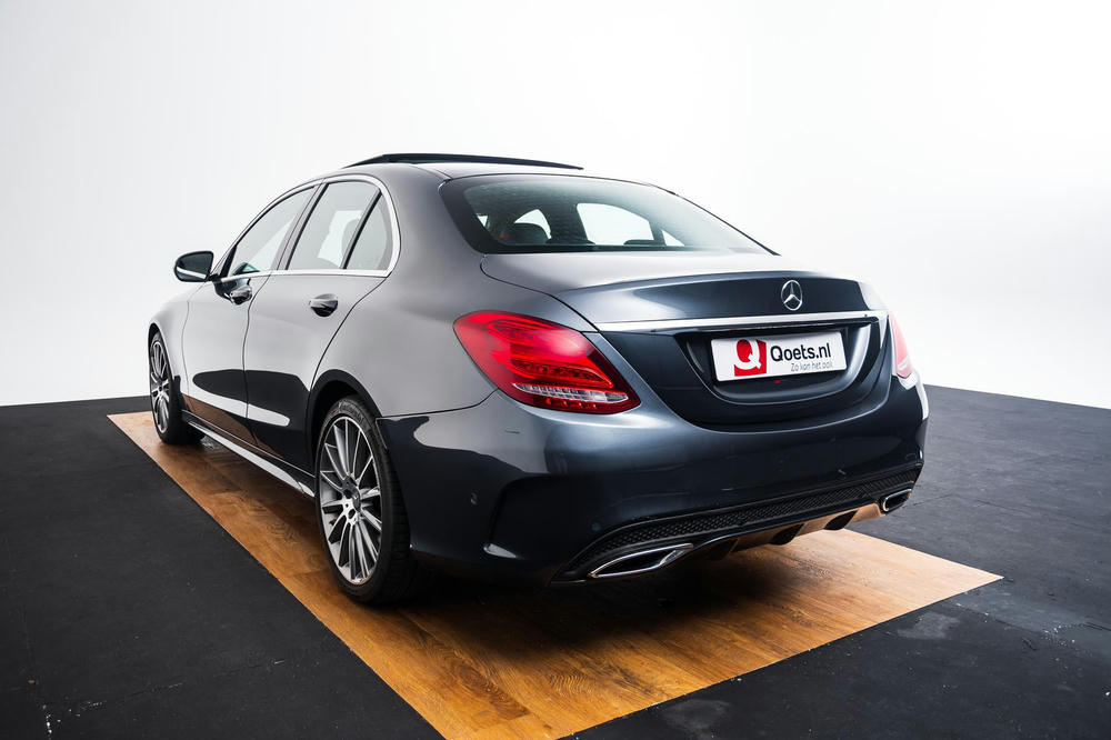 EXTR_CAR-16974-A0E00A41-CCD6-4770-8BCA03243B21978B