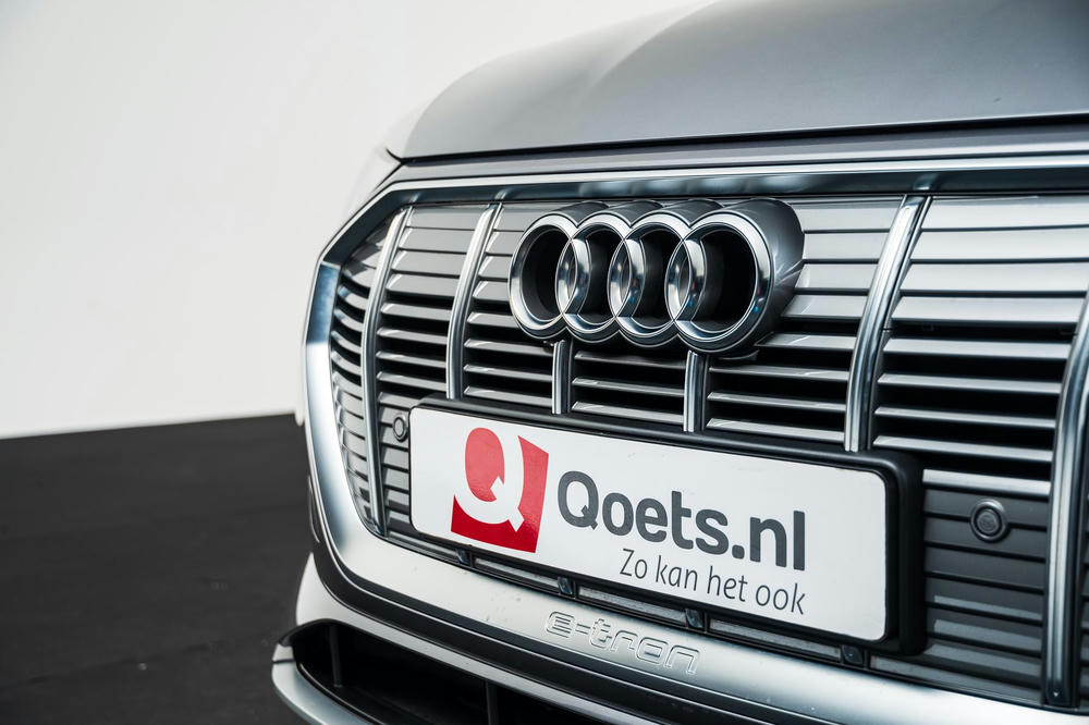 EXTR_CAR-17023-4BB374AB-8361-499F-BC95D5222882AFD0